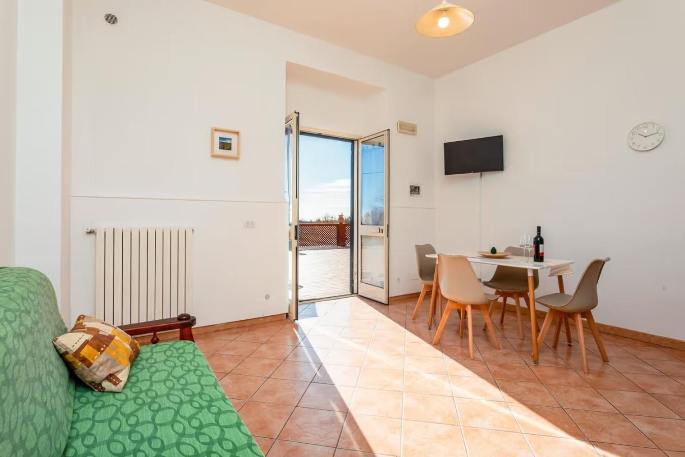 Camia Etna House *